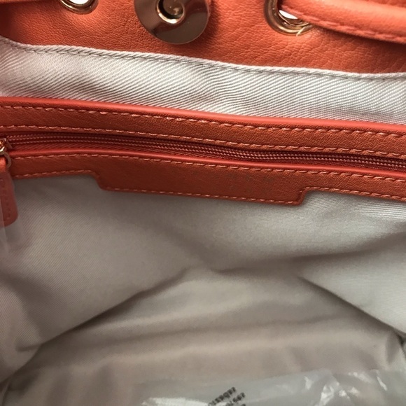 New! Lauren Conrad Faux Leather Hobo Bucket Burnt Orange Rust Crossbody Bag - Picture 8 of 10